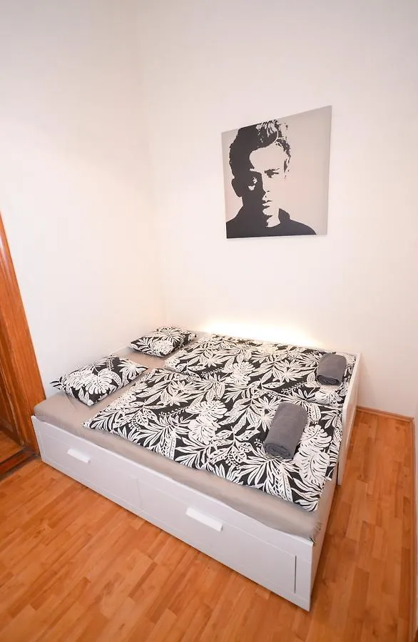 Dessewffy Street Apartment Budapest